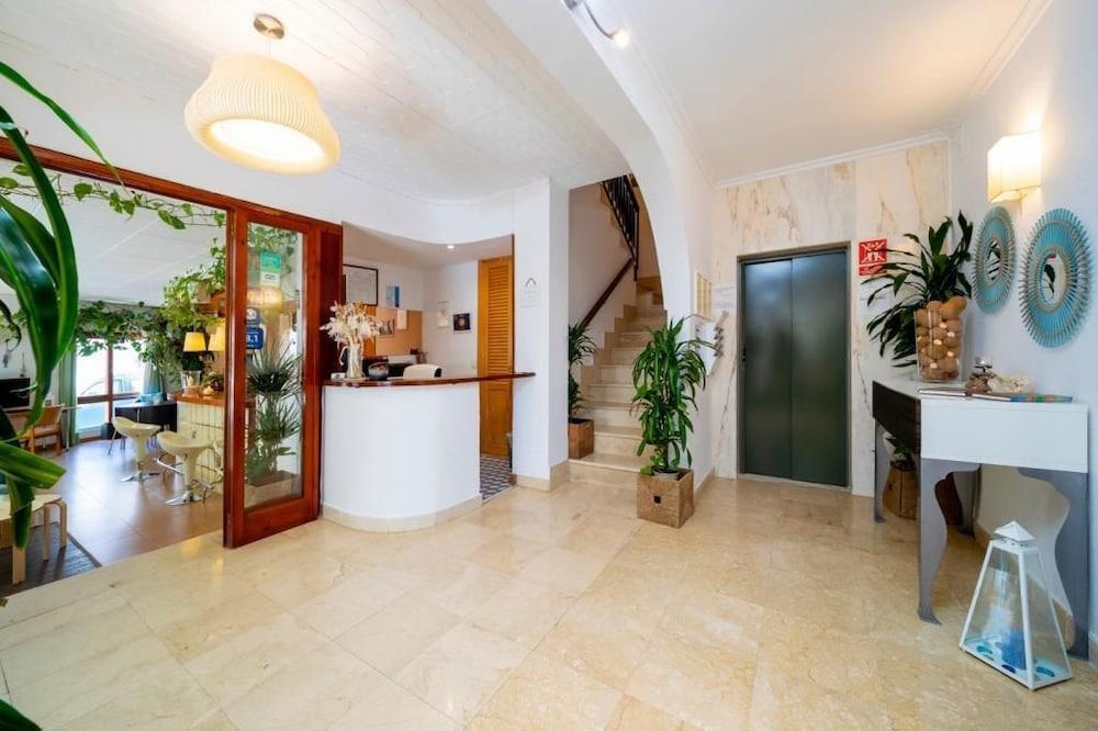 Hostal Manolita Sant Antoni de Portmany Dış mekan fotoğraf