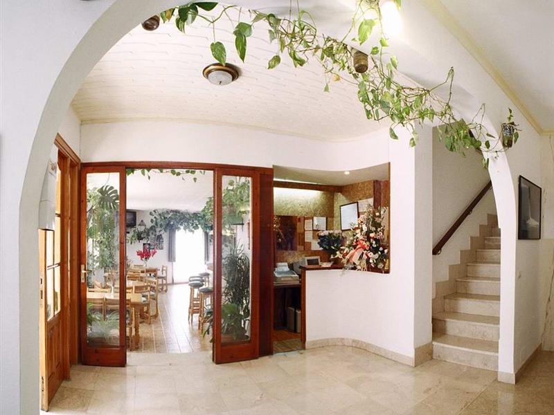 Hostal Manolita Sant Antoni de Portmany Dış mekan fotoğraf