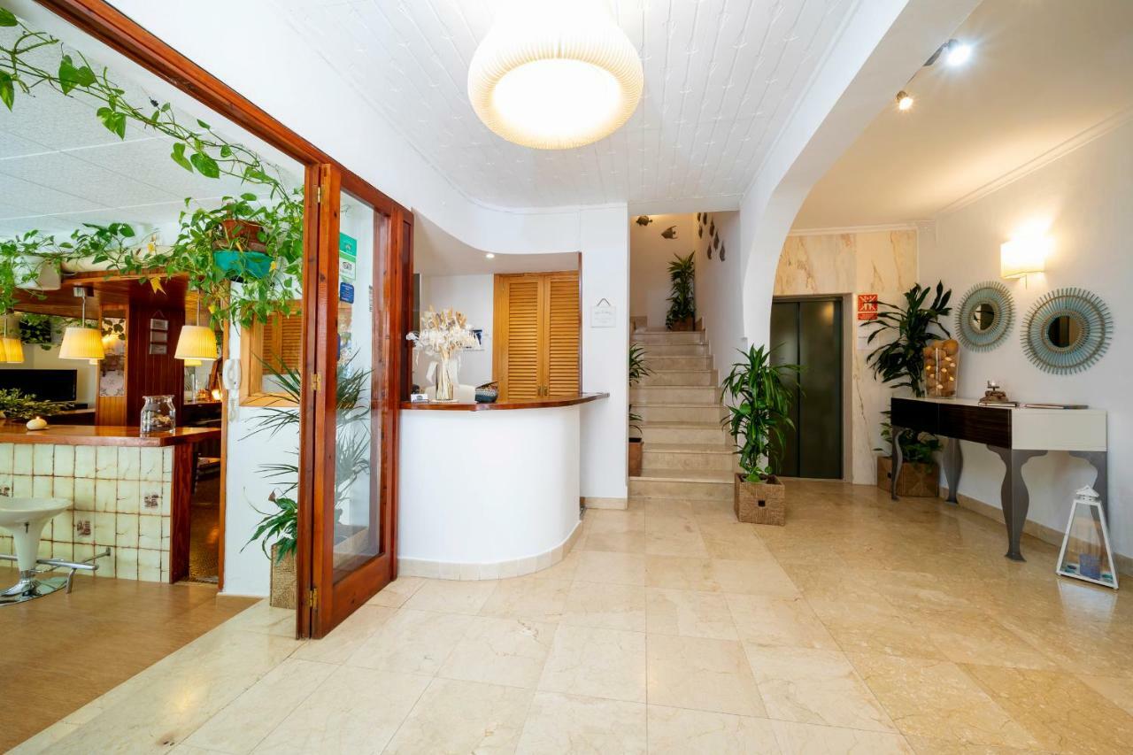 Hostal Manolita Sant Antoni de Portmany Dış mekan fotoğraf